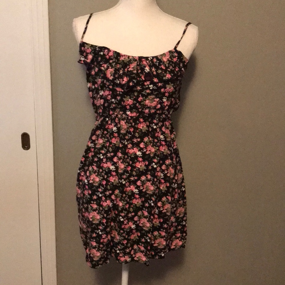 Juniors Floral dress!